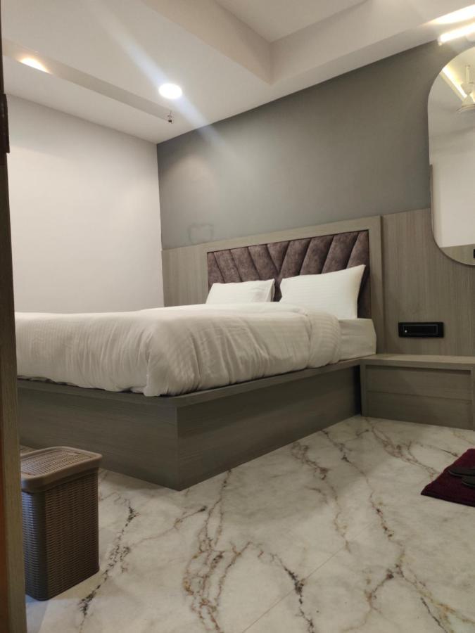 Hotel Lee Park Ahmedabad Exterior foto